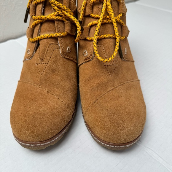 Toms Desert wedge tan suede ankle boots booties 8.5 - Picture 3 of 12